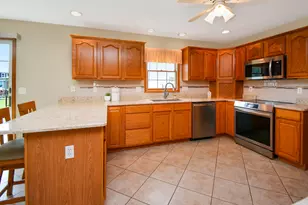 19 Bandecon Way, Bloomington, IL 61704 - Photo 62
