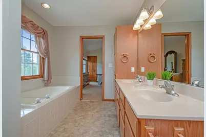 19 Bandecon Way, Bloomington, IL 61704 - Photo 24