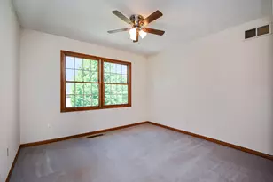 19 Bandecon Way, Bloomington, IL 61704 - Photo 38