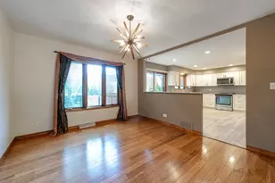 1104 Monroe St, Wauconda, IL 60084 - Photo 8