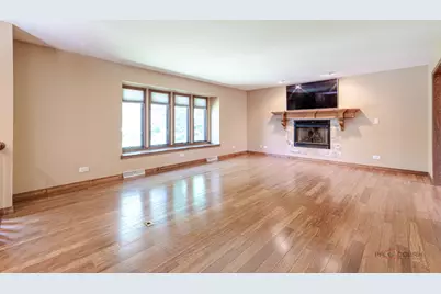 1104 Monroe Street, Wauconda, IL 60084 - Photo 4