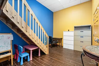 974 W 35th Place, Chicago, IL 60609 - Photo 14