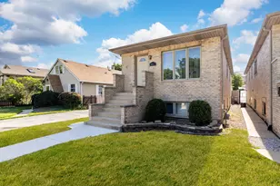 4827 S Linder Ave, Chicago, IL 60638 - Photo 2
