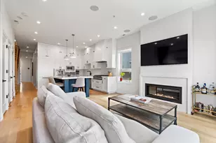 1525 N Bosworth Ave, Chicago, IL 60642 - Photo 10