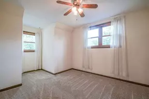 943 N Crest Ct, Byron, IL 61010 - Photo 18