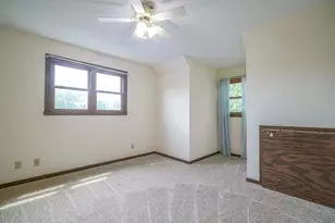 943 N Crest Ct, Byron, IL 61010 - Photo 20
