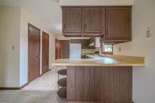 943 N Crest Ct, Byron, IL 61010 - Photo 10