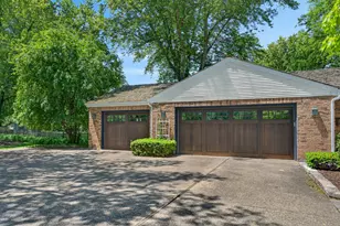 38 Forest Hills Rd, Lake Bluff, IL 60044 - Photo 8