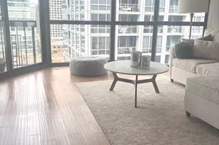 33 W Delaware Pl, Chicago, IL 60610 - Photo 4