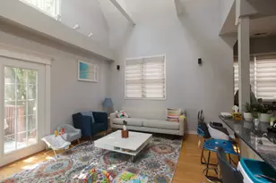 1425 W Henderson St, Chicago, IL 60657 - Photo 8