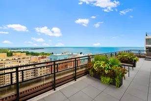 421 W Melrose St, Chicago, IL 60657 - Photo 28