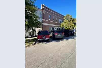 3256 N Elston Avenue, Chicago, IL 60618 - Photo 2