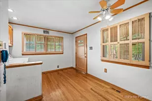 340 Hilkert Ct, Crystal Lake, IL 60014 - Photo 12