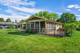 340 Hilkert Ct, Crystal Lake, IL 60014 - Photo 40