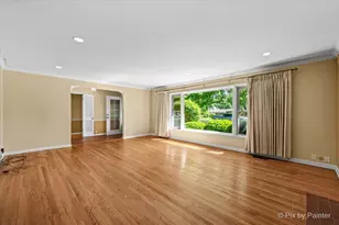 340 Hilkert Ct, Crystal Lake, IL 60014 - Photo 4