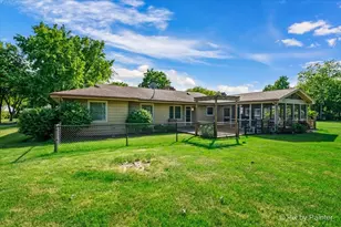 340 Hilkert Ct, Crystal Lake, IL 60014 - Photo 36