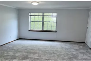 142 E Winchester Rd, Libertyville, IL 60048 - Photo 8