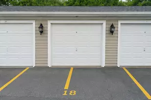 142 E Winchester Rd, Libertyville, IL 60048 - Photo 12