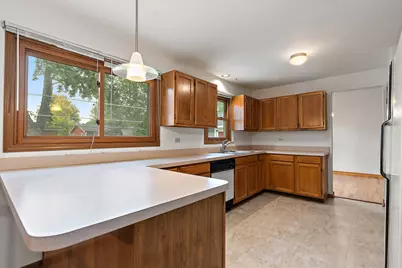 422 Old Country Way, Wauconda, IL 60084 - Photo 6