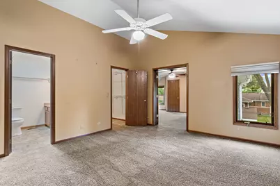 422 Old Country Way, Wauconda, IL 60084 - Photo 14