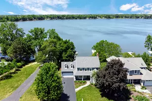 224 Mainsail Dr, Third Lake, IL 60030 - Photo 2