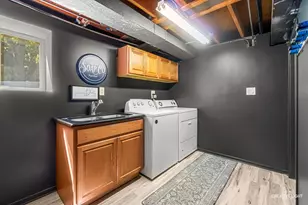680 Glen Haven Ln, Glen Ellyn, IL 60137 - Photo 36