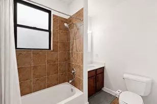743 W Cornelia Ave, Chicago, IL 60657 - Photo 12