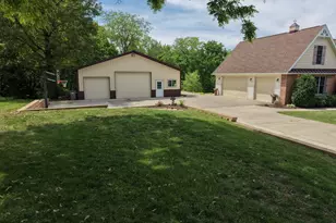 34554 1375 N Ave, Spring Valley, IL 61362 - Photo 10