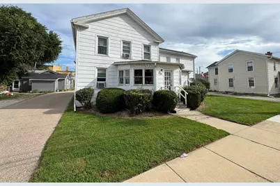 39 E Church Street #1E, Sandwich, IL 60548 - Photo 1