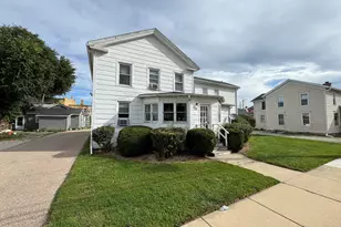 39 E Church St, Sandwich, IL 60548 - Photo 1