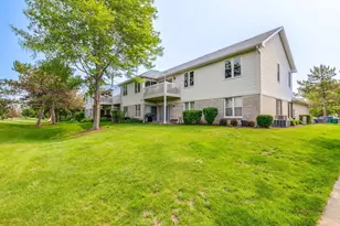 1254 Streamwood Ln, Vernon Hills, IL 60061 - Photo 28