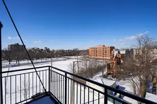 926 E 43rd St, Chicago, IL 60653 - Photo 14