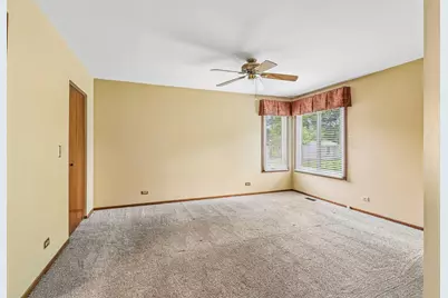 1079 Braeburn Road, Mundelein, IL 60060 - Photo 30