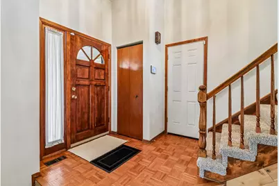 1079 Braeburn Road, Mundelein, IL 60060 - Photo 2
