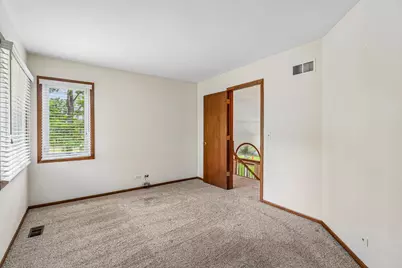 1079 Braeburn Road, Mundelein, IL 60060 - Photo 24