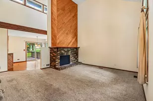 1079 Braeburn Rd, Mundelein, IL 60060 - Photo 6