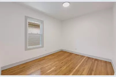 10205 S Yale Avenue, Chicago, IL 60628 - Photo 18