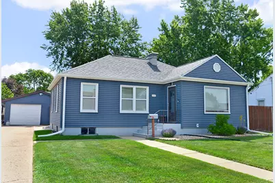 1120 Sanger Street, Ottawa, IL 61350 - Photo 1
