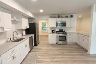 228 Harvard Ln, Bloomingdale, IL 60108 - Photo 2