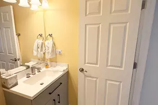 228 Harvard Ln, Bloomingdale, IL 60108 - Photo 10