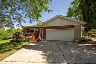 6N192 Weber Dr, Saint Charles, IL 60174 - Photo 30