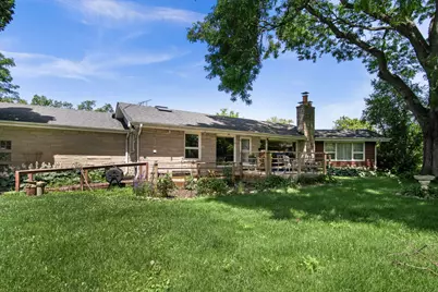 6N192 Weber Drive, Saint Charles, IL 60174 - Photo 2