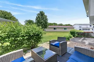1079 Foxboro Ln, Schaumburg, IL 60193 - Photo 16