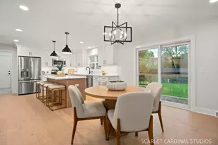 1048 Summit Hills Ln, Naperville, IL 60563 - Photo 12