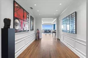 179 E Lake Shore Dr, Chicago, IL 60611 - Photo 2