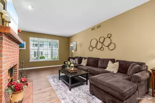 374 Wolcott Ln, Batavia, IL 60510 - Photo 6
