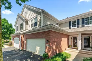 374 Wolcott Ln, Batavia, IL 60510 - Photo 1