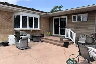 1073 Anderson Terrace, Des Plaines, IL 60016 - Photo 22