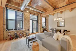 154 W Hubbard St, Chicago, IL 60654 - Photo 2