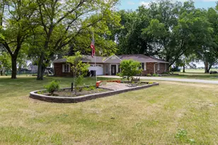 5866 Irene Rd, Belvidere, IL 61008 - Photo 4